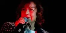 Gianna Nannini, frattura al braccio sul palco a Wiesbaden ma il tour non si ferma