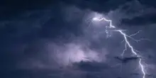 Lunga fase di maltempo, dopo il caldo record ecco i nubifragi: le previsioni meteo