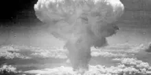 Hiroshima, ecco chi premerebbe il "bottone nucleare" se l'Italia avesse la bomba atomica