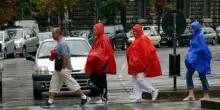 Maltempo, rischio nubifragi ed eventi estremi: scatta allerta arancione in 5 regioni