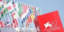 Mostra Venezia 2025 al via oggi: il discorso di Fanelli, premio a Herzog e film di Sorrentino