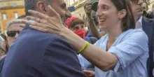 Regionali Puglia, Emiliano si ritira. Via libera a Decaro, ma resta nodo Vendola