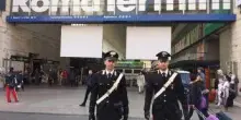 Roma, palpeggia turista americana: tassista abusivo incastrato da occhiali-telecamera