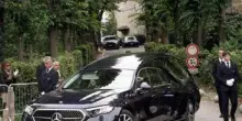 A Rivalta i funerali di Armani, il parroco: "Sono stati semplici e sobri"