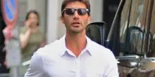 Stefano De Martino vittima di furto a Milano: rubato l'orologio con il trucco dello specchietto