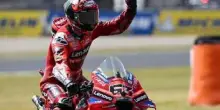MotoGp, il ritorno di Bagnaia: Pecco vince la Sprint in Giappone, secondo Marquez