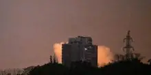 Ucraina, nuovi raid russi nella notte: massiccio attacco su Kiev