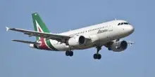 Alitalia, stop Cigs per circa 2mila dipendenti: verso licenziamento collettivo