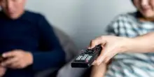 Ascolti tv, 'Montalbano' vince la prima serata. De Martino accorcia le distanze da Scotti