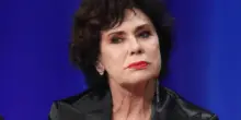 Corinne Clery e il tradimento del figlio: "Ho cercato di comprare il suo amore"