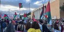 Effetto cortei, per produttori bandiere boom di richieste per quelle palestinesi