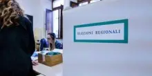 Sondaggio politico, Fratelli d'Italia e Pd giù. M5S sale