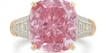 All'asta a Ginevra uno dei diamanti rosa più rari al mondo