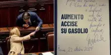 'Governo Meloni: 3 anni di tasse', Conte regala libro alla premier con una dedica speciale