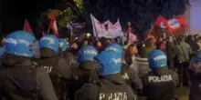 Roma, tensione al corteo Pro Pal: idranti sui manifestanti