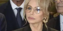Marina Berlusconi contro le "due facce" della giustizia. L'Anm: "Errori fisiologici". Insorge Forza Italia