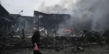 Ucraina, ancora droni russi contro Kiev: morti e feriti nella capitale