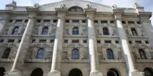 Borsa: Milano incerta con l'Europa in attesa di Wall street