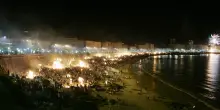 Lanterne e daspo alla legna, il Ferragosto dei no