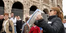 Morta guida turistica durante una visita al Colosseo