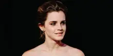 Viola i limiti di velocità, patente sospesa a Emma Watson