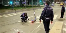 ++ Scontro monopattino-auto, muore ventenne a Milano ++