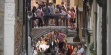 A Venezia troppi turisti per un giorno, 'maxi tassa'