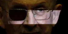 Rushdie, l'attentatore condannato a 25 anni