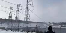 Trovata la fusoliera in fiamme dell'aereo scomparso in Russia