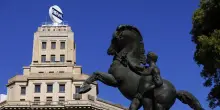 Bbva mantiene sul tavolo l'opa per Sabadell