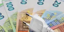 Arriva lo sconto di 200 euro, le bollette diventano chiare