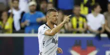 Fiorentina: ufficiale l'ingaggio di Dzeko