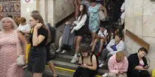 Missili e droni russi su Kiev, segnalate numerose esplosioni