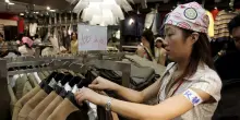 La Cina sempre più in deflazione, -0,3% prezzi al consumo
