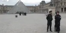 Rapina al Louvre, rubati i gioielli di Napoleone