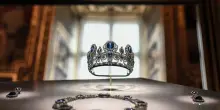 Al Louvre un bottino da 88 milioni, ma l'inchiesta è al palo