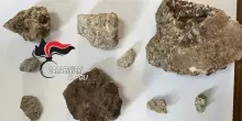 A Pompei turista prende pietre per ricordo ma viene fermato