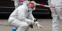 È morta la donna accoltellata in strada a Milano