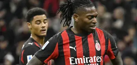 Milan: Leao non si allena in gruppo, in dubbio per la Roma