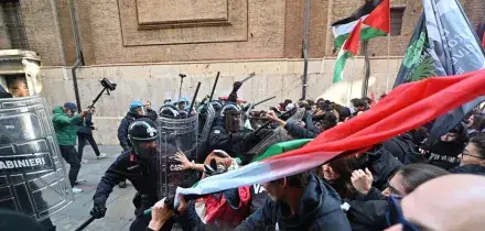Manifestazione pro Pal a Torino, scontri con le forze ordine