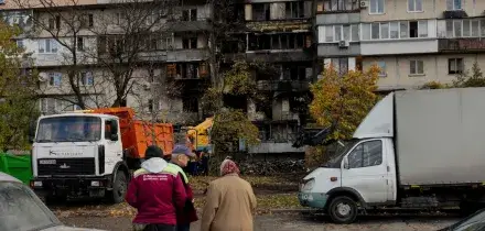 Ucraina, decine di droni contro Mosca. Trump: Il test del missile russo 'non è appropriato'
