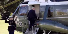 Premier Takaichi volerà con Trump sul Marine One