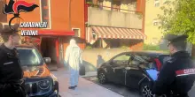 Uccisa a coltellate dal compagno nel Veronese, l'uomo arrestato dai carabinieri. Si era tolto il braccialetto elettronico