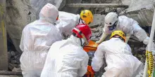 Crollo scuola in Indonesia, il bilancio è di 37 vittime