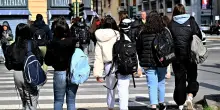 Decreto Pnrr-Scuola, in azienda già a 15 anni. L'opposizione insorge