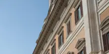Opposizioni in Aula, Meloni riferisca sui dazi, basta scappare