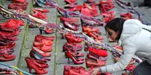 Femminicidio a Torino, morta una donna accoltellata dal marito davanti alla figlia
