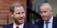 Media, 'il principe Harry nega di avere picchiato lo zio Andrea'