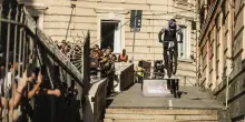 Urban downhill, brasiliano Vieira trionfa a Red Bull Cerro Abajo