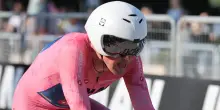 Giro: Pedersen vince la 5/a tappa e rimane in maglia rosa